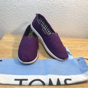 TOMS Girls Purple Slip On Canvas Loafers Green Trim Size Y3 Floor model …